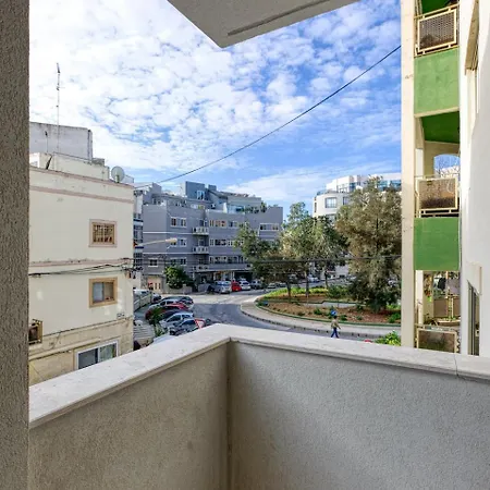 Modern Self-contained In Apartment Msida